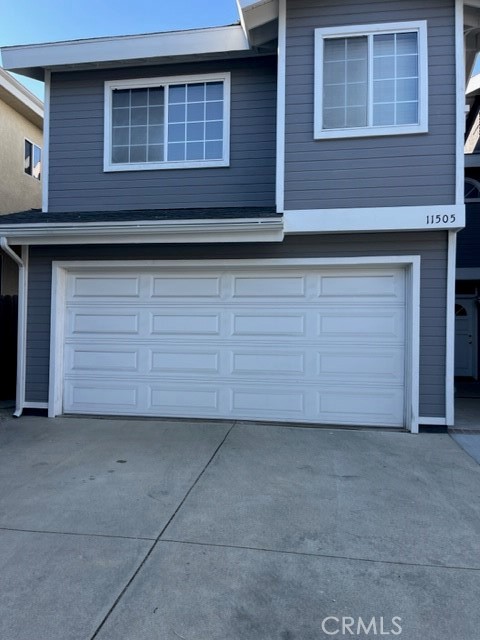 Very nice 3 bedroom, 2.5 bathrooms townhouse located in the back of the complex. Very quiet and good location with an oversized yard. Has a 2 car attached garage. Fireplace in the living room along with a filtration water sysem on the wet bar. Roof was recently replaced. Large master bedroom with its own bathroom and walk in closet. One of the other bedrooms also has a walk in closet. The community is well kept with a pool and clubhouse. Association dues include basic cable. This townhouse is ready to move in. Comes with a stove, refrigerater and washer and dryer. Note the low association dues.