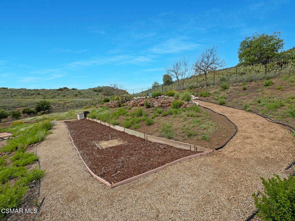 listing image 130728705638054683541