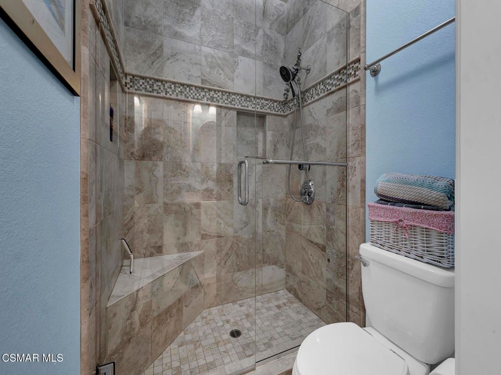 listing image 130724530997512850431