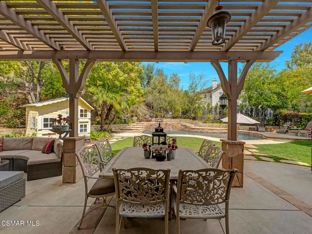 listing image 130726238739888535950