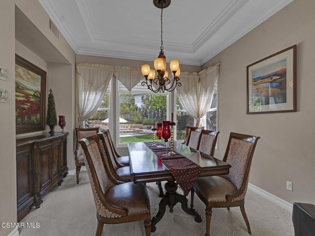 listing image 130726357131965461272