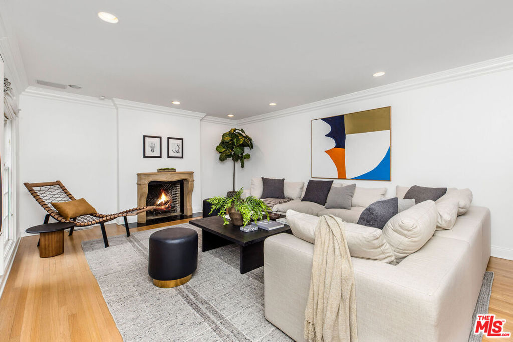 1907 N Curson Avenue