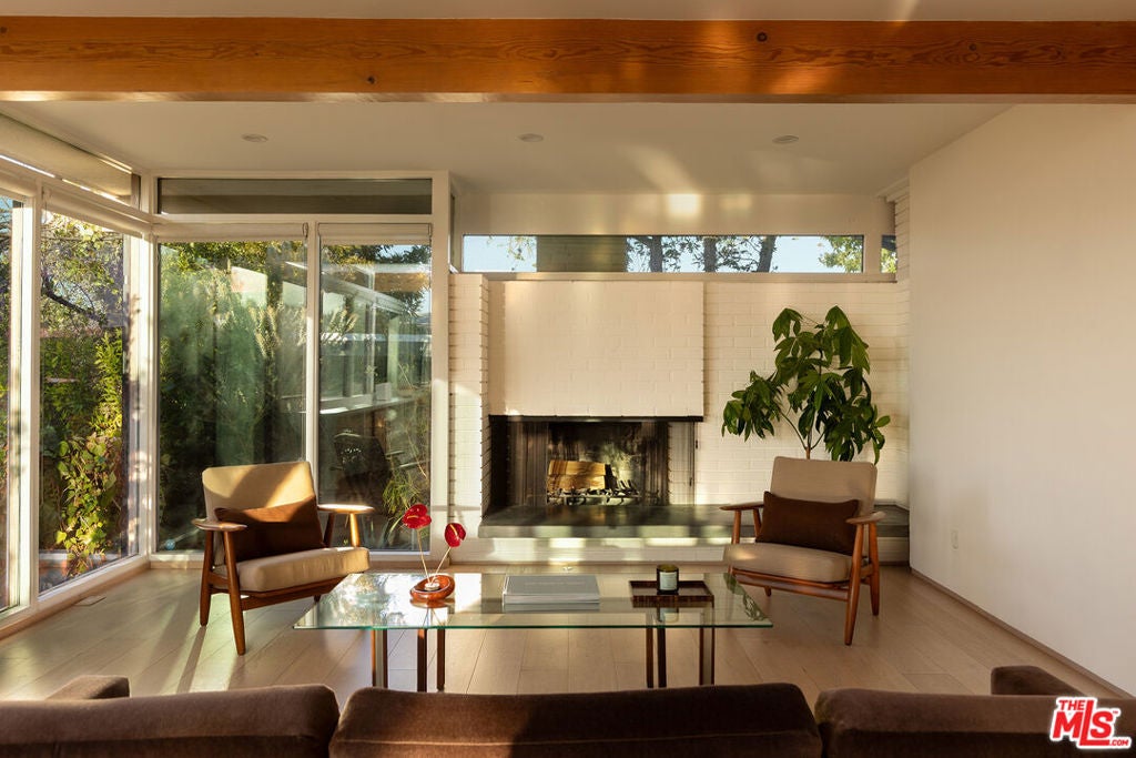 11526 Laurelcrest Drive