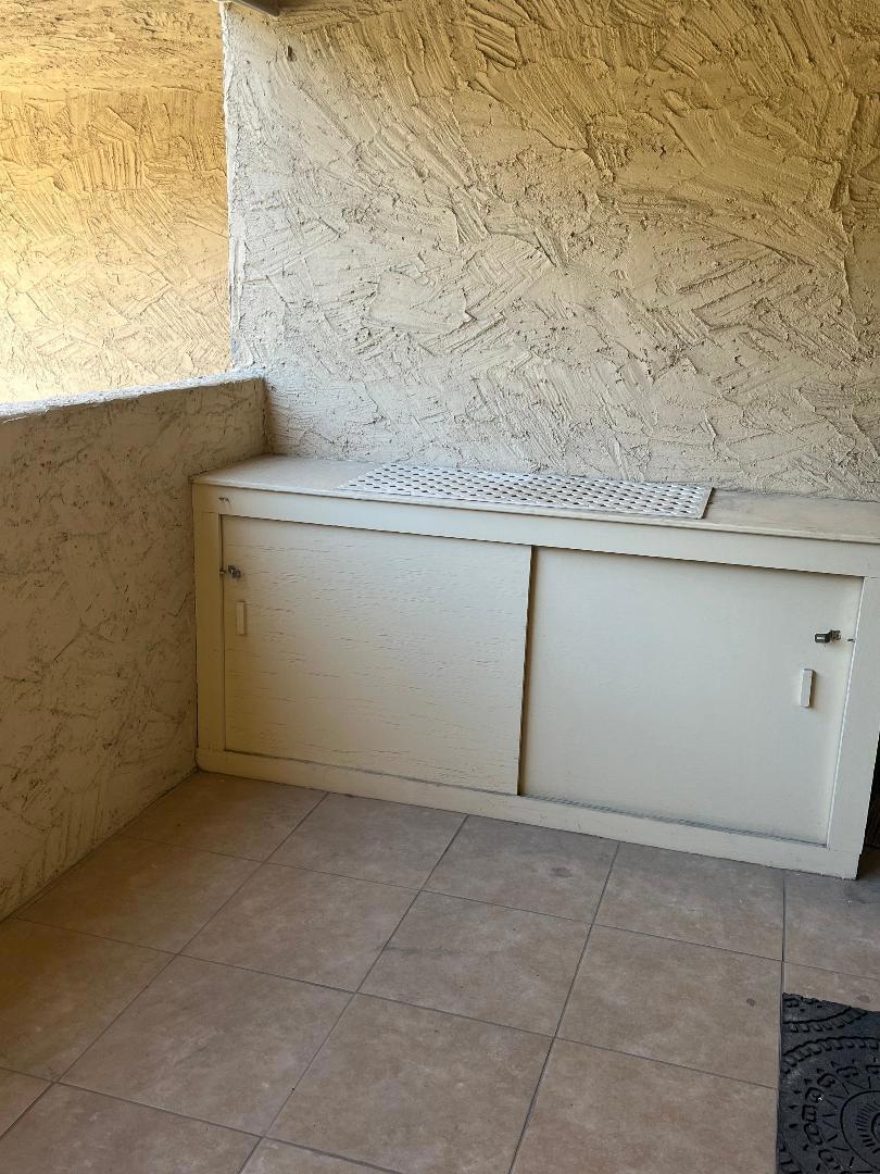 Palm Springs Golf & - Residential Lease