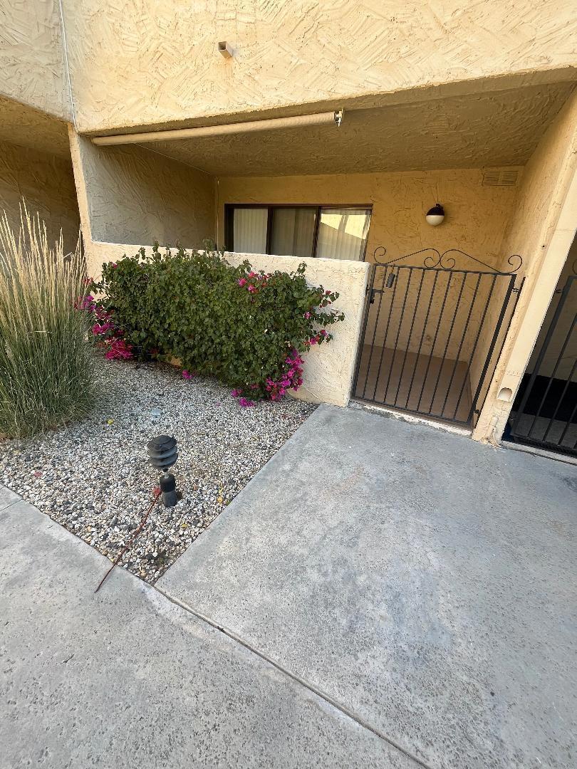 Palm Springs Golf & - Residential Lease