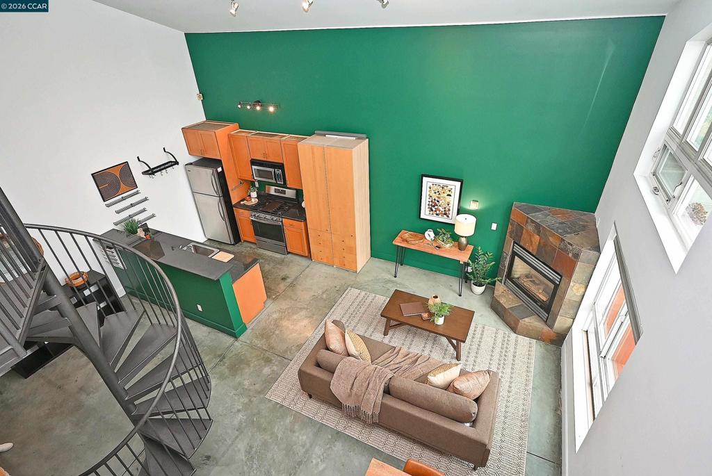 675 675 8Th Street 15