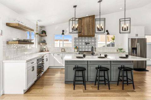 Photo of 241 Richard Court, Oceanside, CA 92056 (MLS # NDP2601289)