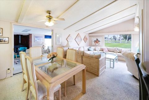 Photo of 32617 Chiricahua Drive, Thousand Palms, CA 92276 (MLS # SW25254031)