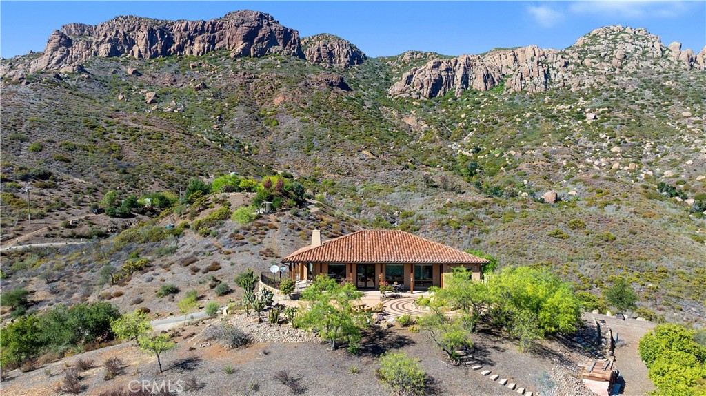 8400 Mipolomol Road