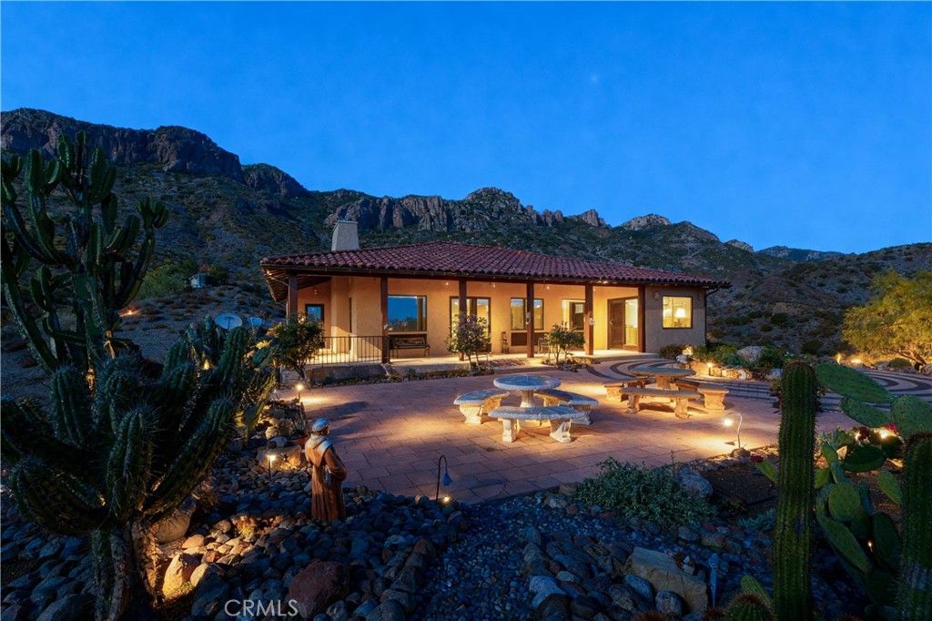 8400 Mipolomol Road
