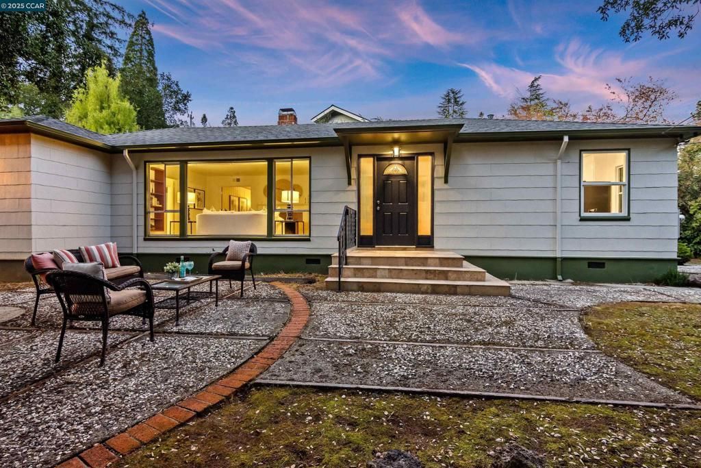 Photo of 123 Orchard Rd Rd, Orinda, CA 94563 (MLS # 41115644)