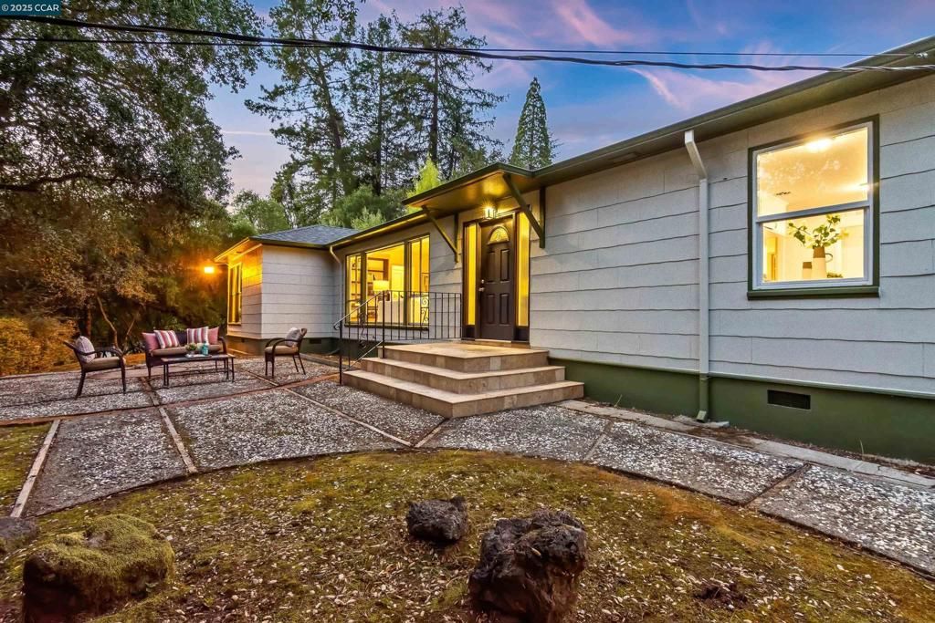 Photo of 123 Orchard Rd Rd, Orinda, CA 94563 (MLS # 41115644)