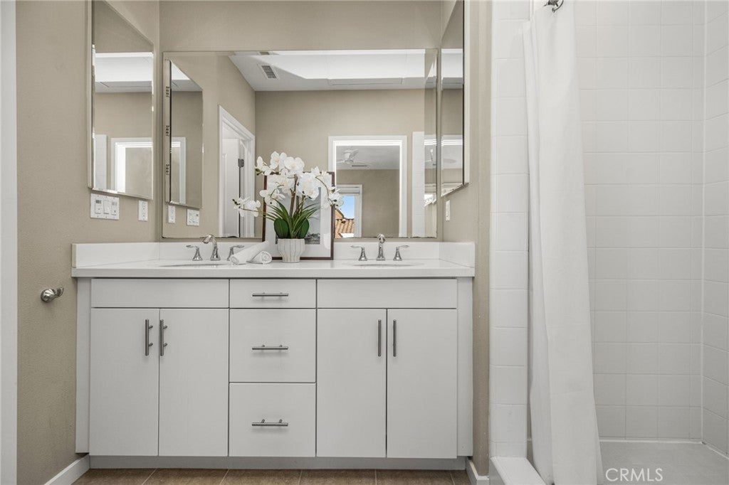 111 Tallowood, Irvine CA 92620 - Photo 32