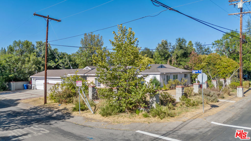 23357 Hatteras Street