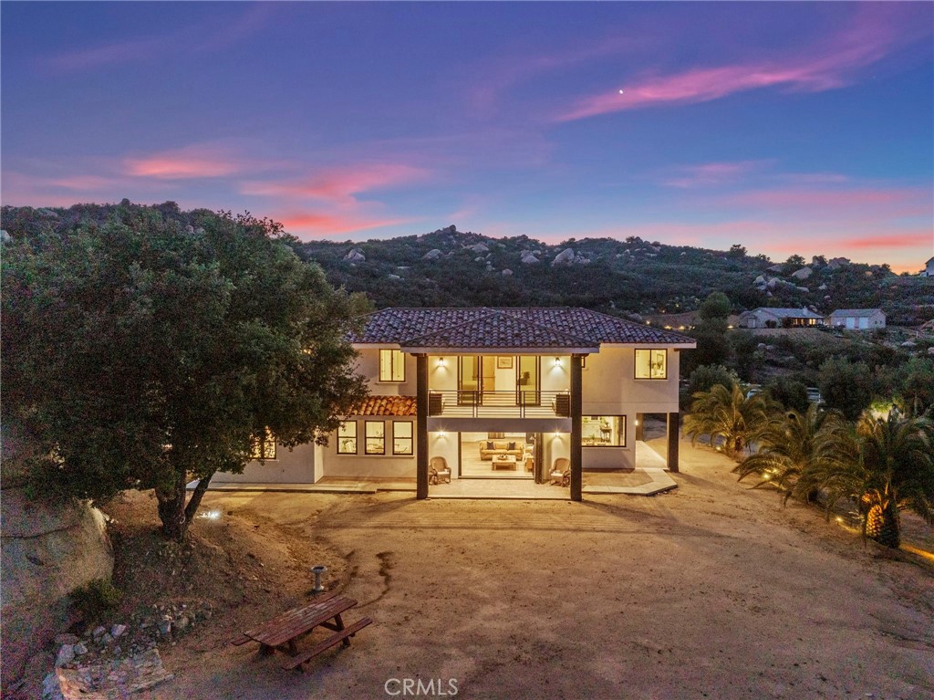 41950 Hacienda Dr