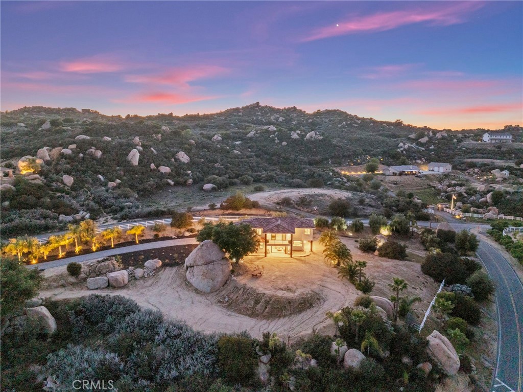 41950 Hacienda Dr
