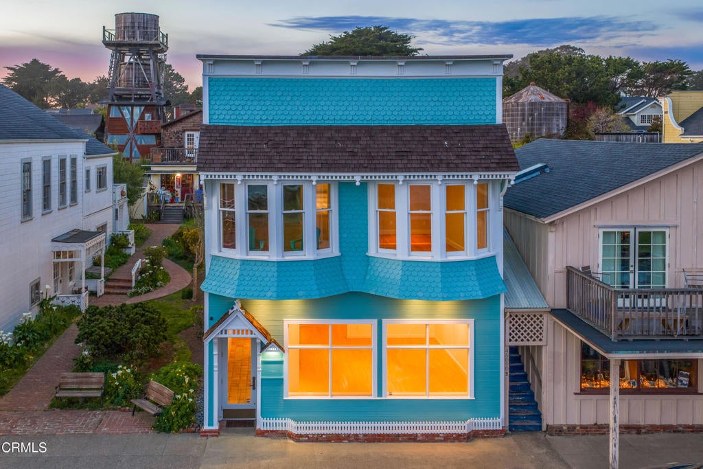 45094 Main Street