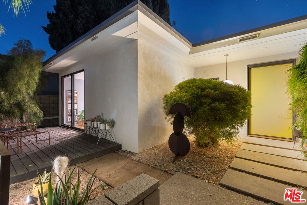 4181 Verdugo View Drive, Los Angeles CA 90065