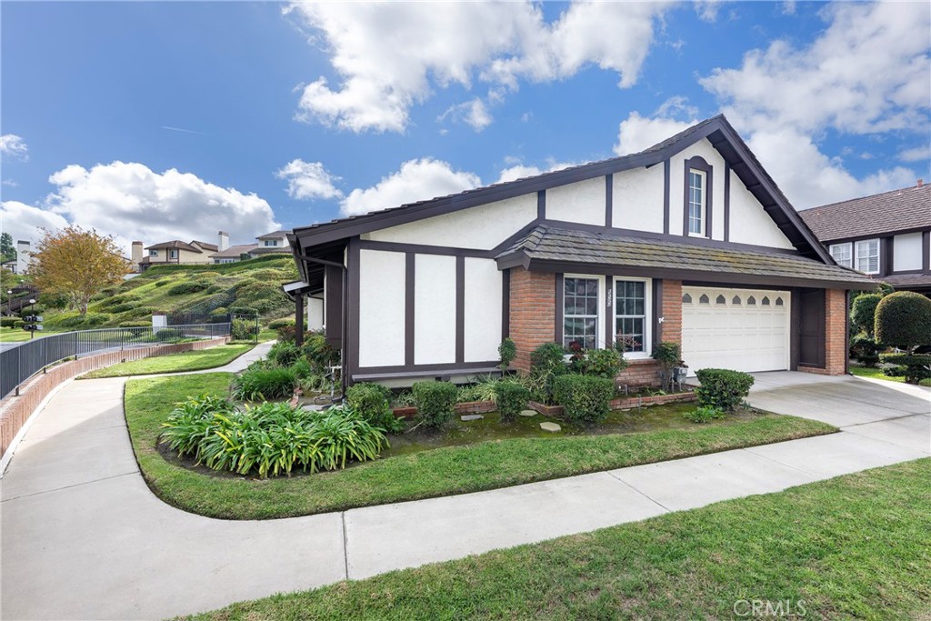 Anaheim Hills Estates (ANHI) - Residential