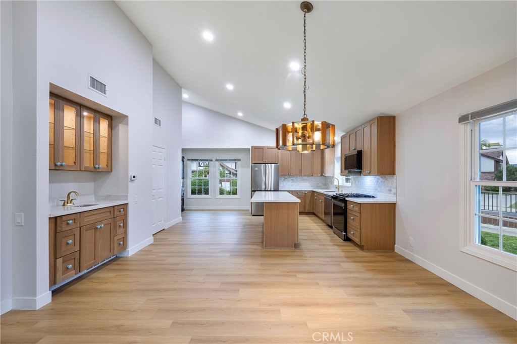 Anaheim Hills Estates (ANHI) - Residential