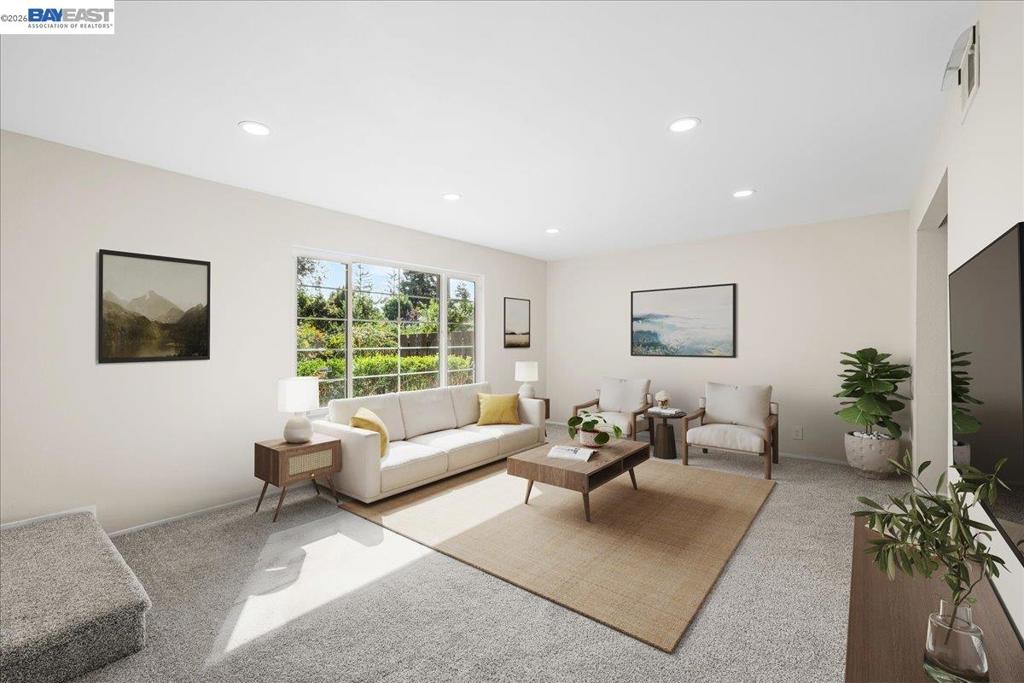 380 Serramonte Ter