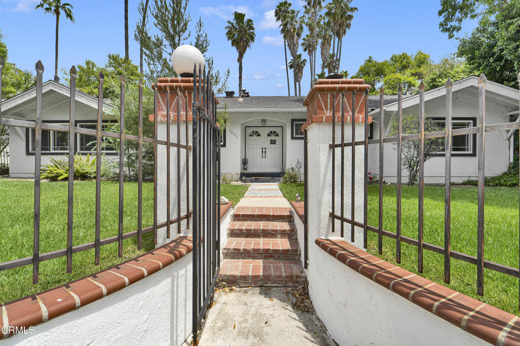 5604 Valley Circle Boulevard
