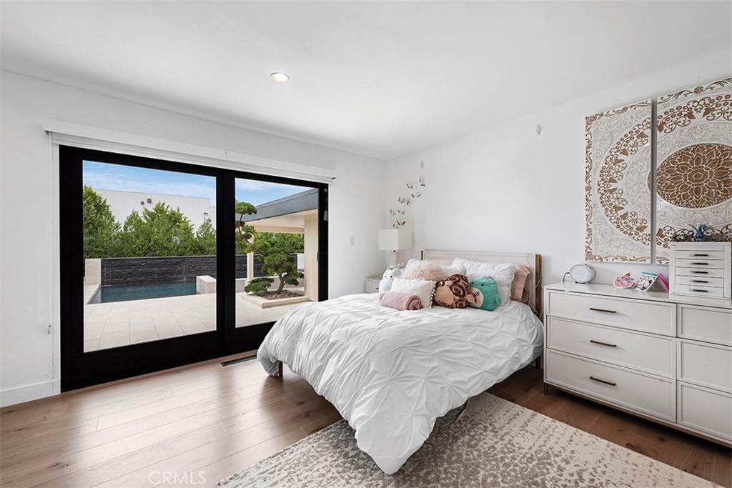 Irvine Terrace (IRVT) - Residential