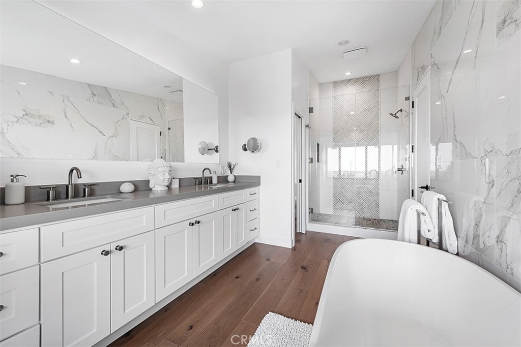 Irvine Terrace (IRVT) - Residential