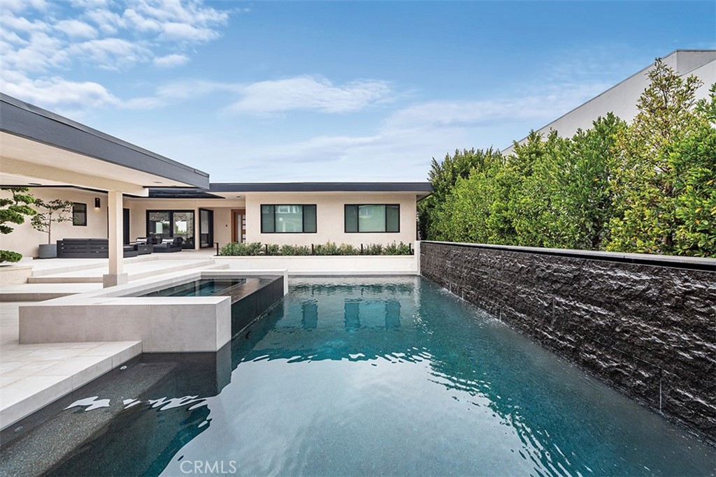 Irvine Terrace (IRVT) - Residential