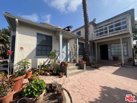 Photo of 1719 Glendon Avenue, Los Angeles, CA 90024 (MLS # 25579087)