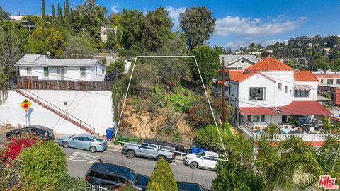Photo of 1625 Grafton Street, Los Angeles, CA 90026 (MLS # 25579111)