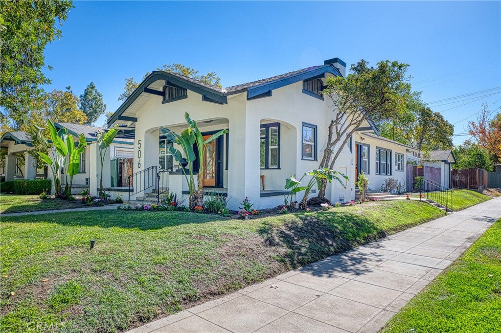 506 E Vassar