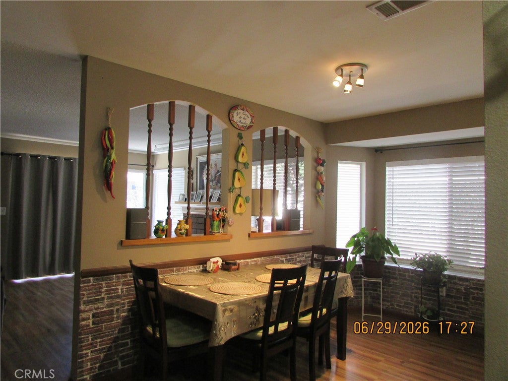 26100 Goldenwood