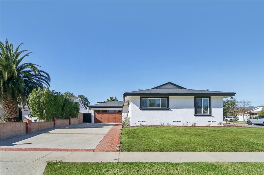 10007 Debra Avenue