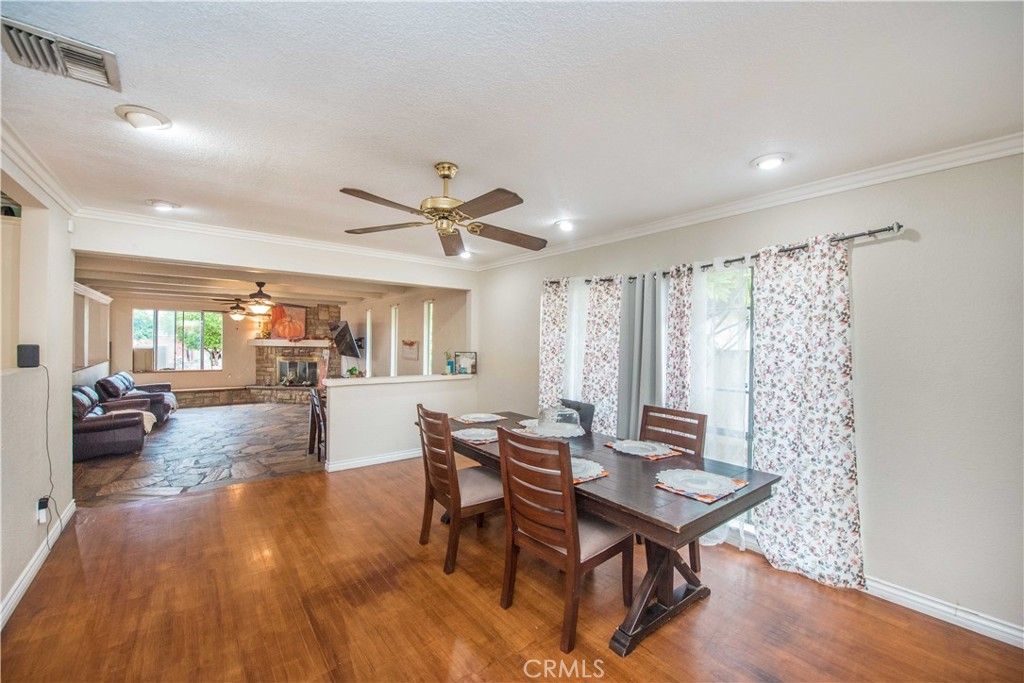 Photo of 9348 Locust Ave, Fontana, CA 92335 (MLS # TR25240304)