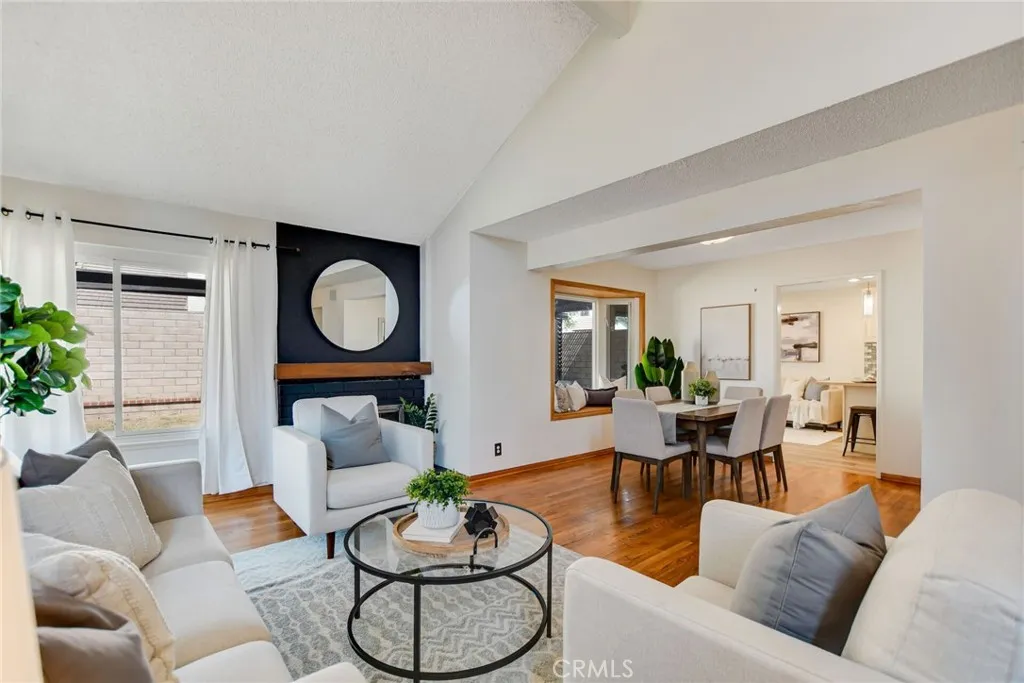 San Dimas, California 91773, United States, 4 Bedrooms Bedrooms, ,3 BathroomsBathrooms,Residential,Active,220290