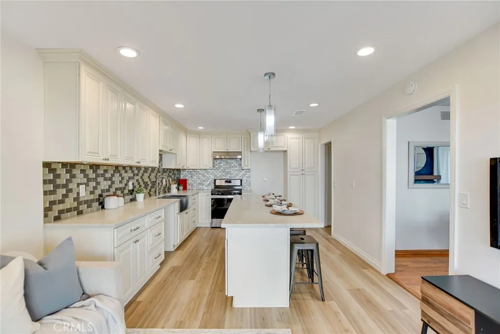 San Dimas, California 91773, United States, 4 Bedrooms Bedrooms, ,3 BathroomsBathrooms,Residential,Active,220290