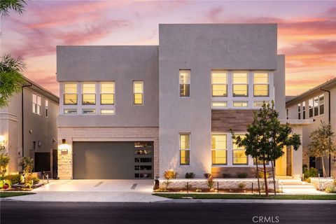 261 Huckleberry Lake Forest CA 92630