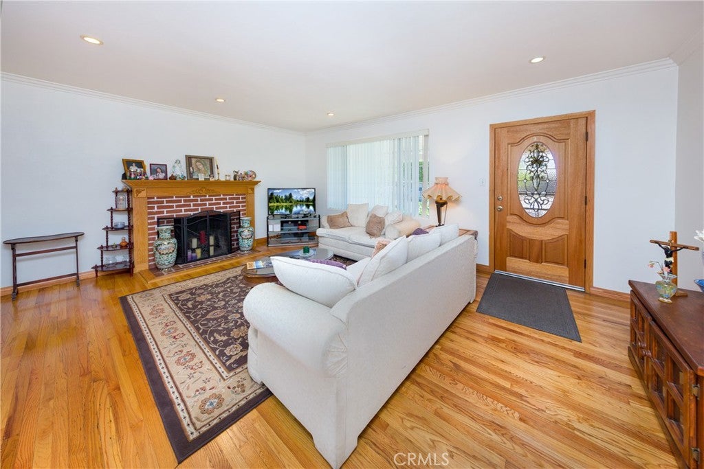7545 Riverton