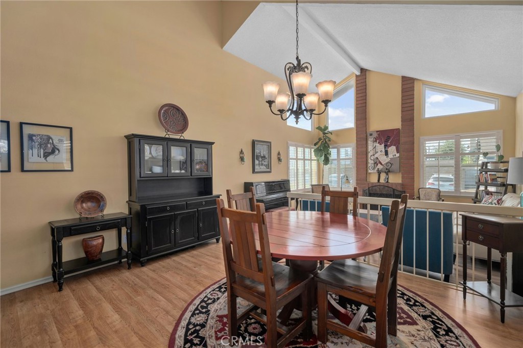 339 W Dawson Court