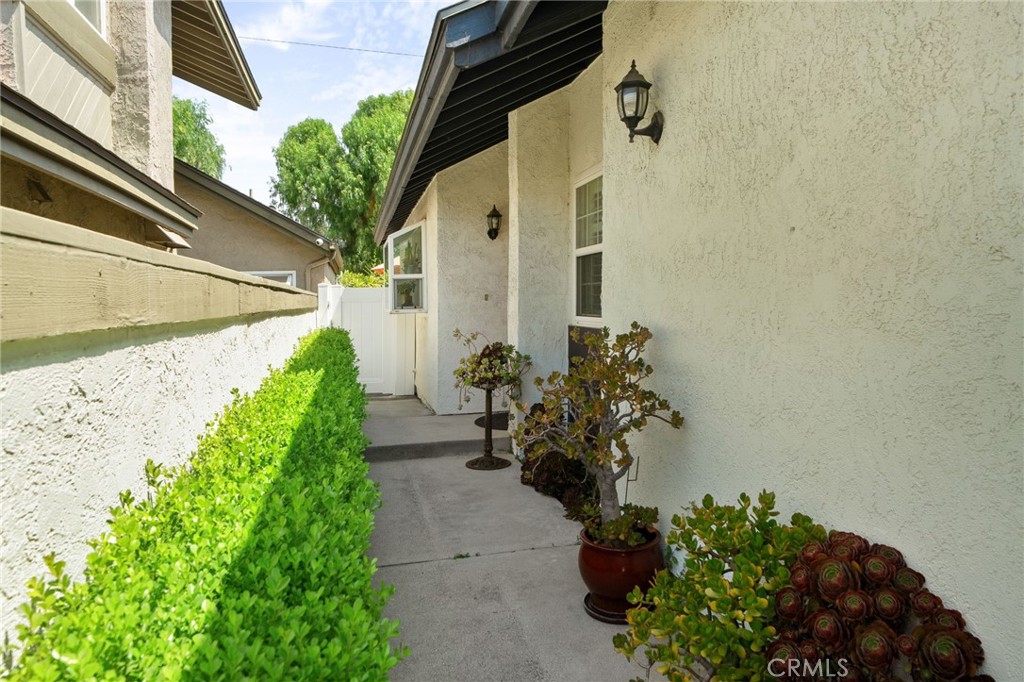 339 W Dawson Court