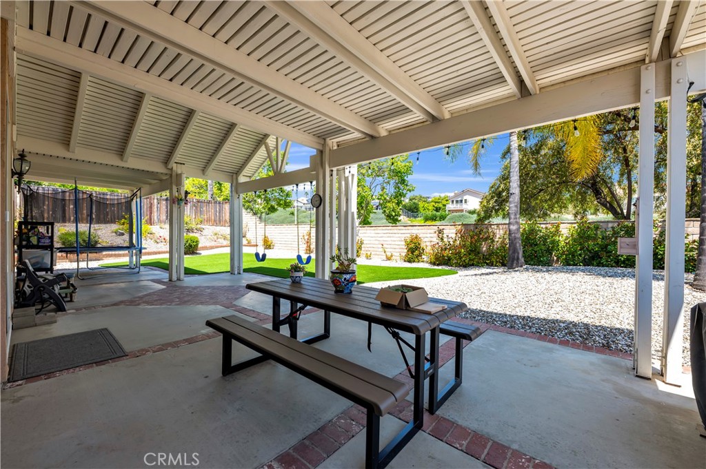 23476 Bending Oak Court