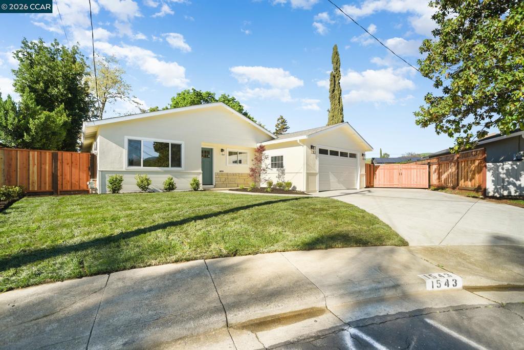 1543 Laverne Ct