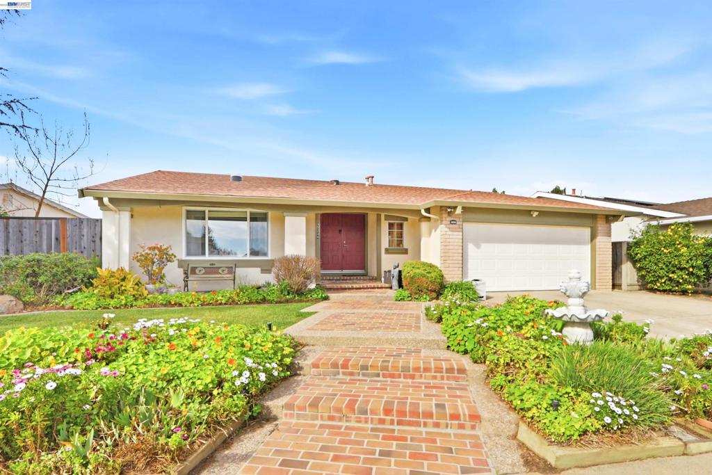 35234 35234 Cornish Dr