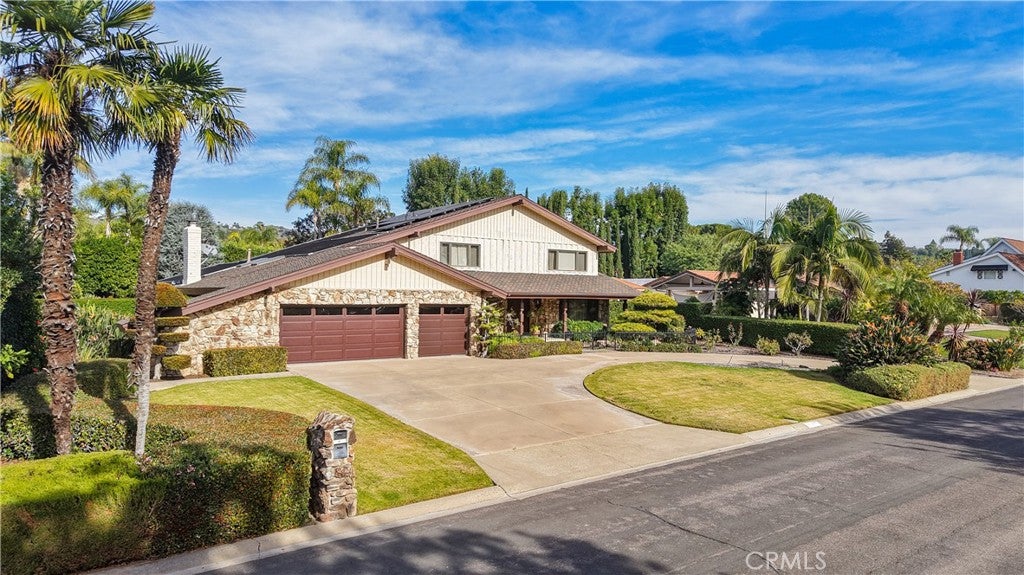 18411 Hillcrest