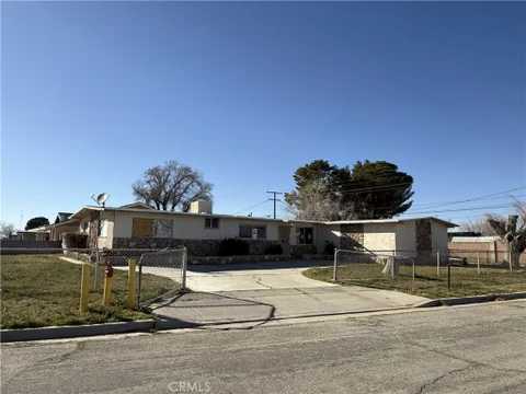 MLS: SR26040352