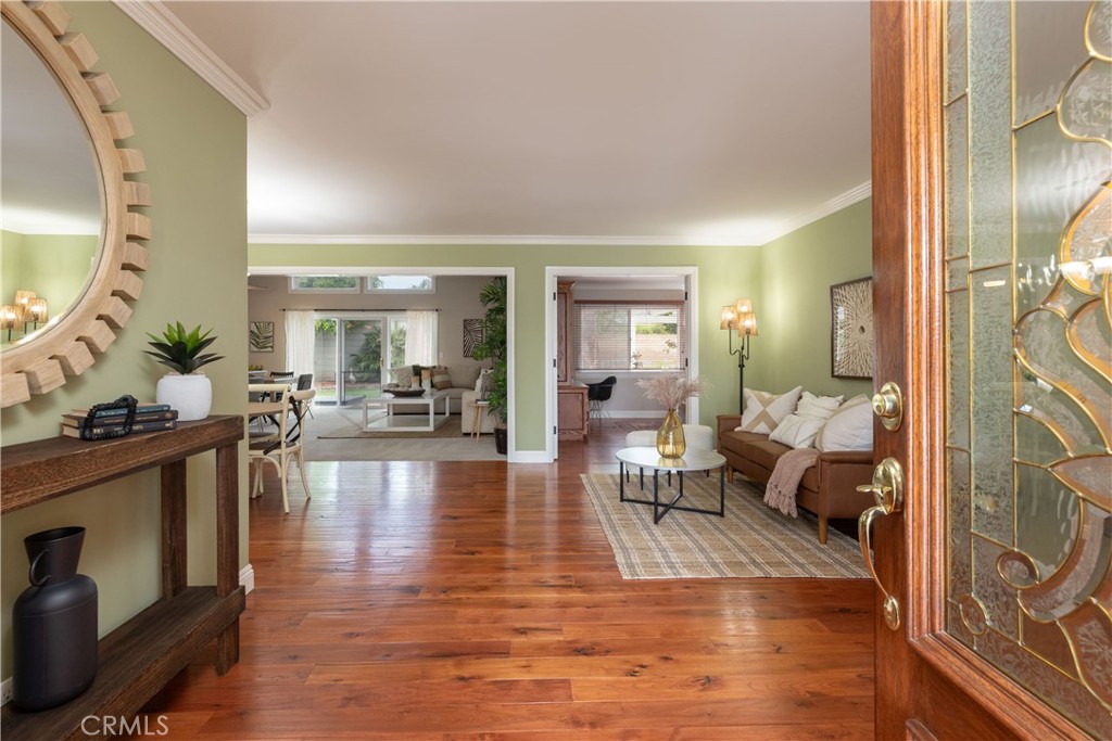1915 Volk ave.