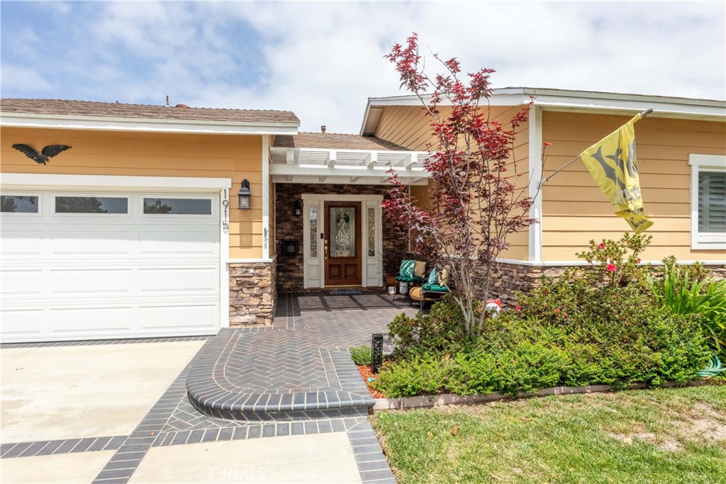 1915 Volk ave.