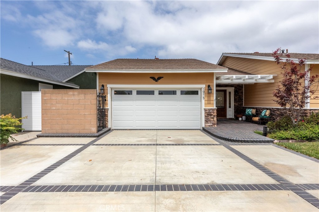 1915 Volk ave.