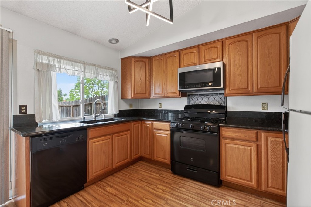 6305 La Mirada Way
